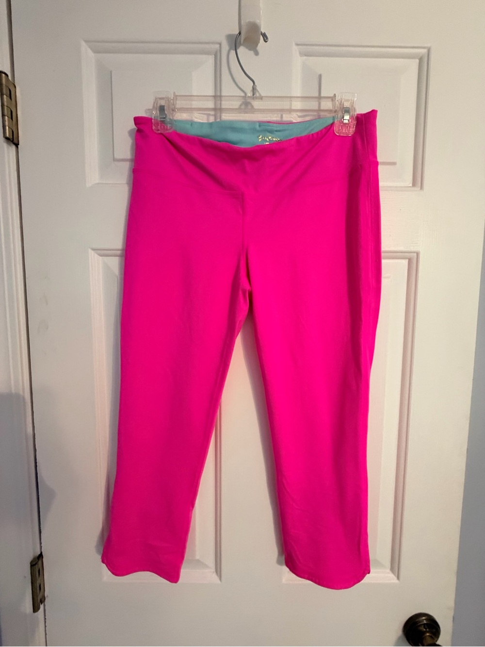 Lilly Pulitzer Aqua Cropped Luxletic Leggings with Hot Pink Trim
